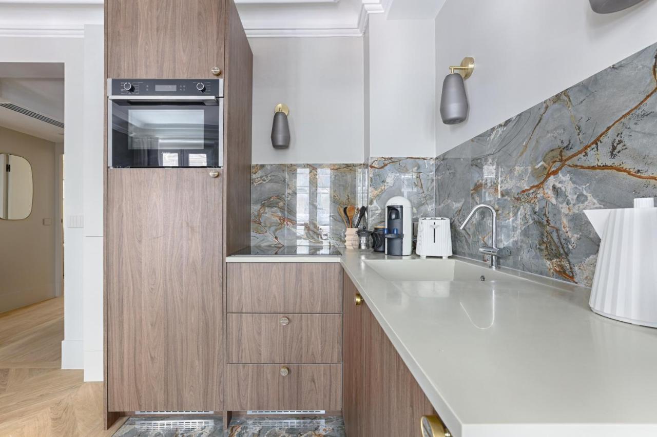Unique Luxury Parisian Flat 2Br/6P -Champs Elysees Kültér fotó